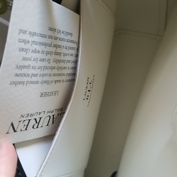 Lauren Ralph Lauren white and black cross body bag - Picture 3 of 5